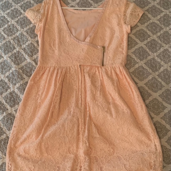 lace Peach Dress - Picture 1 of 3